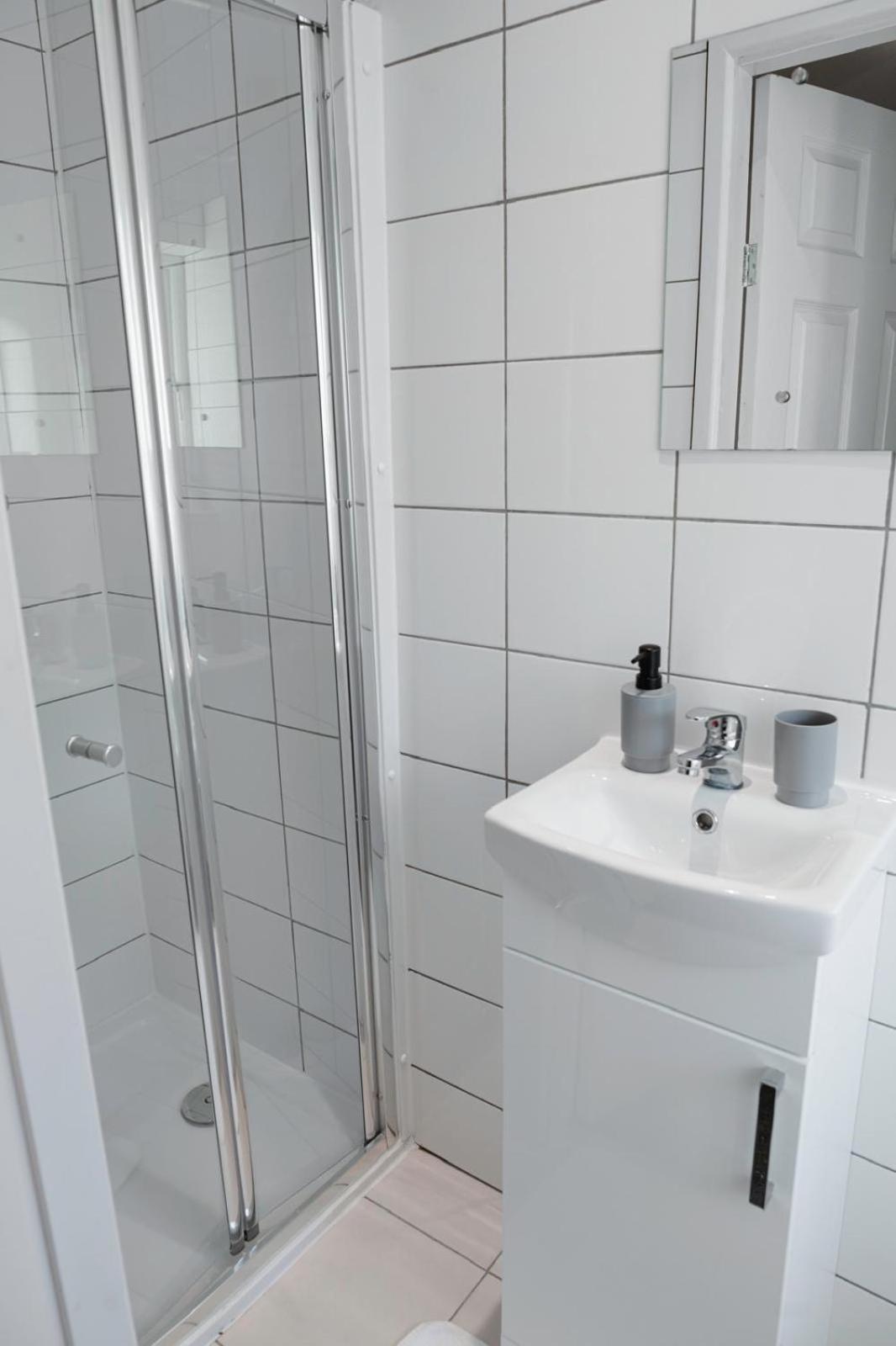 Cosy Ensuite Bedroom I 5Min Walk From Bramall Lane Stadium Sheffield Exterior foto